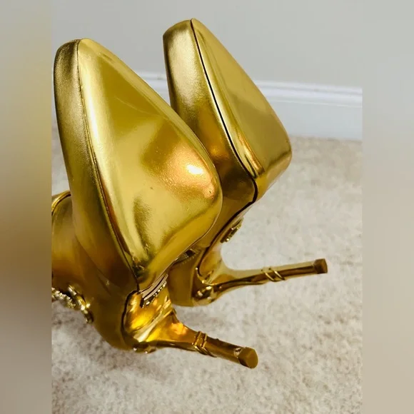 Gorgeous Anna Dello Russo Gold Genuine Leather Ankle Boots Size 40NWOT